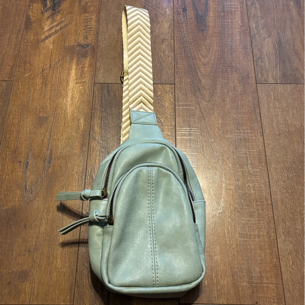 Sonoma Crossbody Sling Purse in Sage green